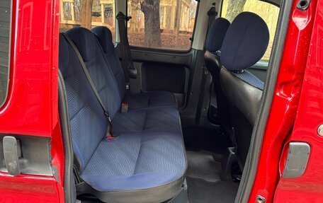 Peugeot Partner II рестайлинг 2, 2011 год, 590 000 рублей, 16 фотография