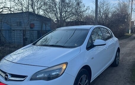 Opel Astra J, 2013 год, 610 000 рублей, 3 фотография