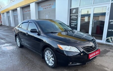 Toyota Camry, 2008 год, 940 000 рублей, 2 фотография