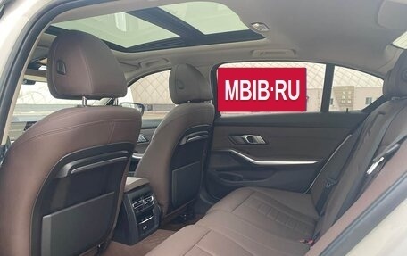 BMW 3 серия, 2022 год, 3 100 000 рублей, 13 фотография