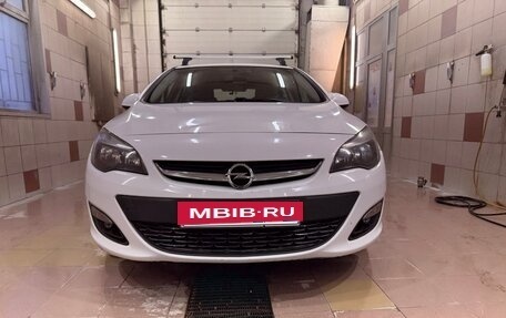 Opel Astra J, 2014 год, 1 090 000 рублей, 2 фотография