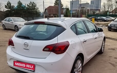 Opel Astra J, 2013 год, 1 190 000 рублей, 4 фотография