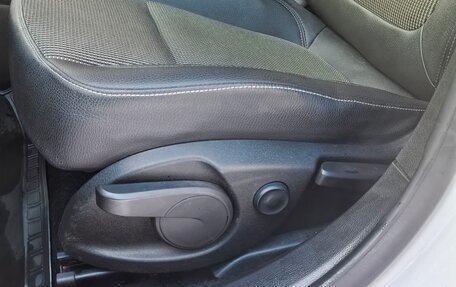 Opel Astra J, 2013 год, 1 190 000 рублей, 17 фотография