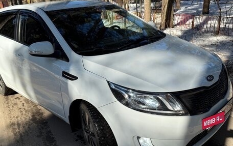 KIA Rio III рестайлинг, 2012 год, 1 395 000 рублей, 2 фотография