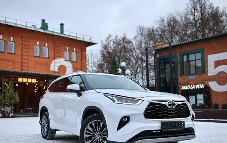 Toyota Highlander, 2026 год, 5 900 000 рублей, 1 фотография