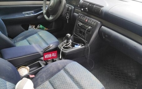 Audi A4, 1998 год, 360 000 рублей, 10 фотография