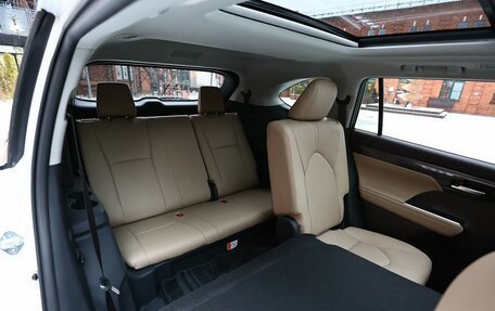 Toyota Highlander, 2026 год, 5 900 000 рублей, 3 фотография