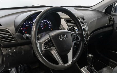 Hyundai Solaris II рестайлинг, 2016 год, 1 100 000 рублей, 5 фотография