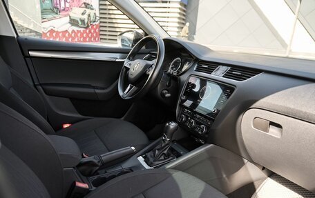 Skoda Octavia, 2018 год, 2 045 000 рублей, 6 фотография