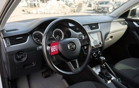 Skoda Octavia, 2018 год, 2 045 000 рублей, 5 фотография