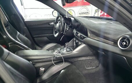 Alfa Romeo Giulia II, 2018 год, 6 300 000 рублей, 10 фотография