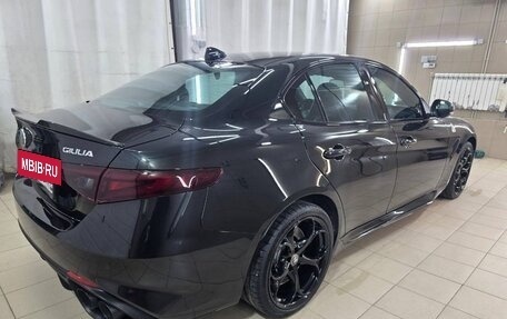 Alfa Romeo Giulia II, 2018 год, 6 300 000 рублей, 12 фотография