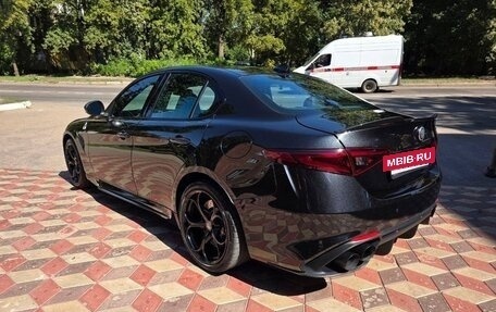 Alfa Romeo Giulia II, 2018 год, 6 300 000 рублей, 3 фотография