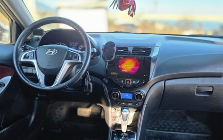 Hyundai Solaris II рестайлинг, 2011 год, 850 000 рублей, 4 фотография