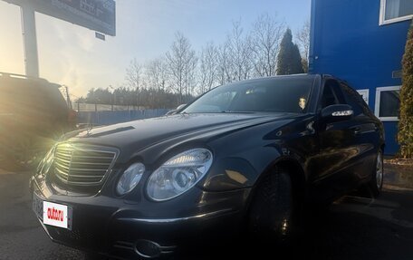 Mercedes-Benz E-Класс, 2002 год, 560 000 рублей, 3 фотография