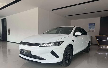 BYD Qin, 2025 год, 1 900 000 рублей, 1 фотография