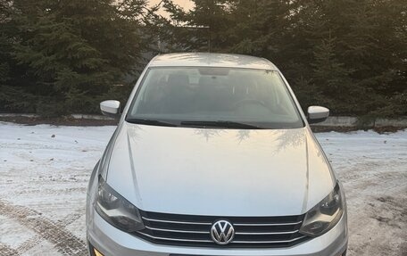 Volkswagen Polo VI (EU Market), 2016 год, 1 050 000 рублей, 1 фотография