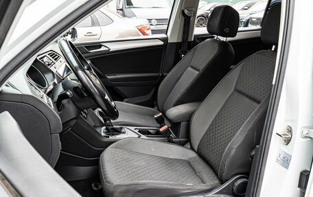 Volkswagen Tiguan II, 2018 год, 1 980 000 рублей, 10 фотография