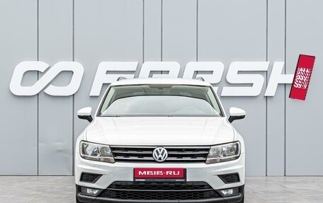 Volkswagen Tiguan II, 2018 год, 1 980 000 рублей, 3 фотография