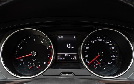 Volkswagen Tiguan II, 2018 год, 1 980 000 рублей, 16 фотография