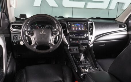 Mitsubishi Pajero Sport III рестайлинг, 2017 год, 2 549 000 рублей, 7 фотография