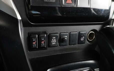 Mitsubishi Pajero Sport III рестайлинг, 2017 год, 2 549 000 рублей, 24 фотография
