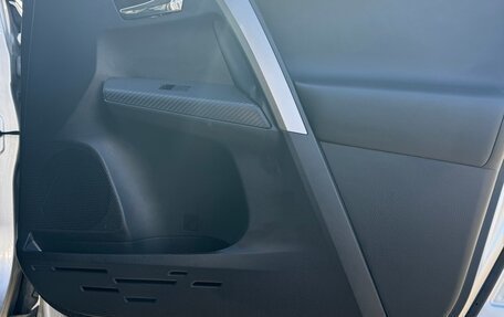 Toyota RAV4, 2015 год, 2 500 000 рублей, 23 фотография