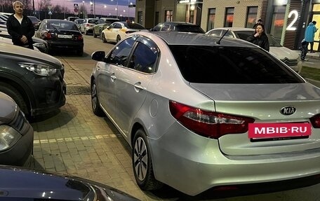 KIA Rio III рестайлинг, 2014 год, 620 000 рублей, 2 фотография