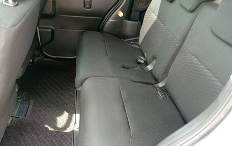 Toyota Roomy I, 2017 год, 850 000 рублей, 14 фотография