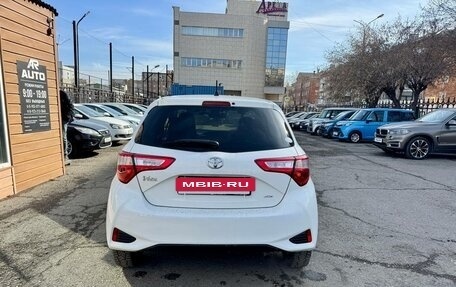 Toyota Vitz, 2019 год, 1 099 000 рублей, 8 фотография