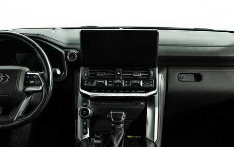 Toyota Land Cruiser, 2021 год, 9 300 000 рублей, 14 фотография