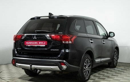 Mitsubishi Outlander III рестайлинг 3, 2018 год, 2 349 777 рублей, 5 фотография