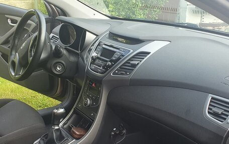 Hyundai Elantra V, 2015 год, 1 200 000 рублей, 12 фотография