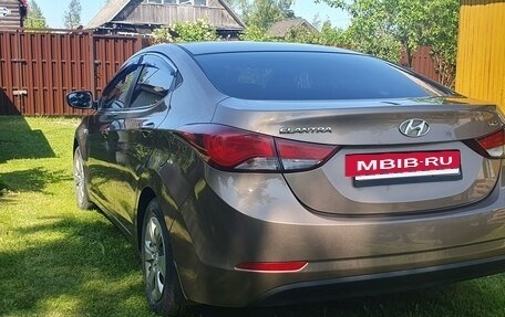 Hyundai Elantra V, 2015 год, 1 200 000 рублей, 5 фотография