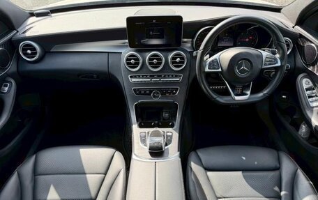 Mercedes-Benz C-Класс, 2017 год, 1 860 000 рублей, 11 фотография