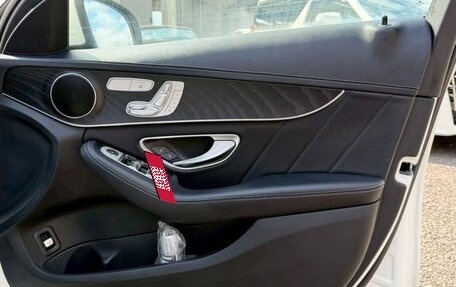 Mercedes-Benz C-Класс, 2017 год, 1 860 000 рублей, 14 фотография