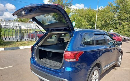 Mitsubishi Outlander III рестайлинг 3, 2015 год, 1 800 000 рублей, 7 фотография