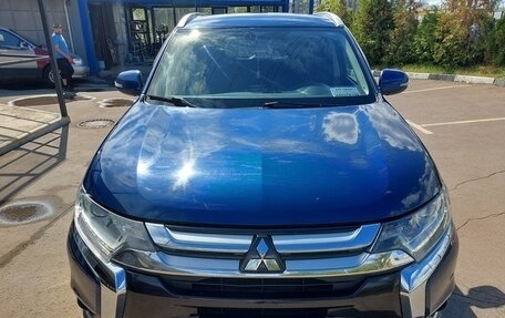 Mitsubishi Outlander III рестайлинг 3, 2015 год, 1 800 000 рублей, 6 фотография