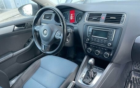 Volkswagen Jetta VI, 2013 год, 1 245 000 рублей, 3 фотография