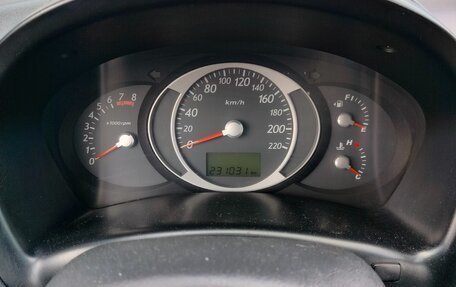 Hyundai Tucson III, 2005 год, 835 000 рублей, 2 фотография