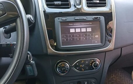 Renault Sandero II рестайлинг, 2015 год, 1 050 000 рублей, 7 фотография