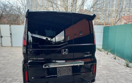 Honda Stepwgn IV, 2021 год, 2 700 000 рублей, 8 фотография