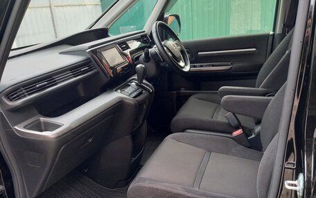 Honda Stepwgn IV, 2021 год, 2 700 000 рублей, 15 фотография