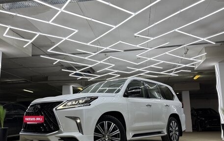 Lexus LX III, 2017 год, 7 400 000 рублей, 3 фотография