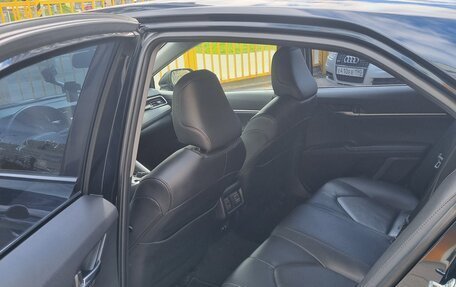 Toyota Camry, 2019 год, 2 860 000 рублей, 7 фотография