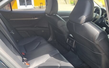 Toyota Camry, 2019 год, 2 860 000 рублей, 6 фотография