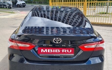 Toyota Camry, 2019 год, 2 860 000 рублей, 4 фотография