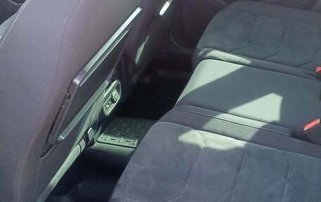 Volkswagen Tiguan II, 2018 год, 3 100 000 рублей, 18 фотография