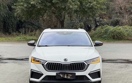 Skoda Octavia IV, 2022 год, 1 650 000 рублей, 2 фотография