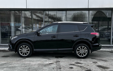 Toyota RAV4, 2018 год, 2 670 000 рублей, 8 фотография